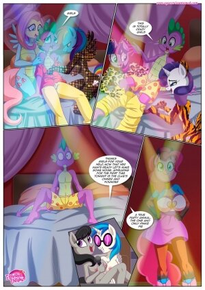 Pinkie's playhouse - Page 27