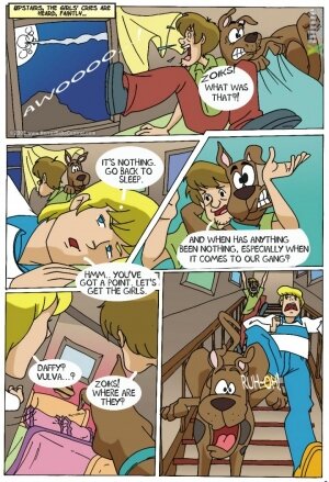 SCREWBEE DOO- MYSTERY GANG BANG - Page 9