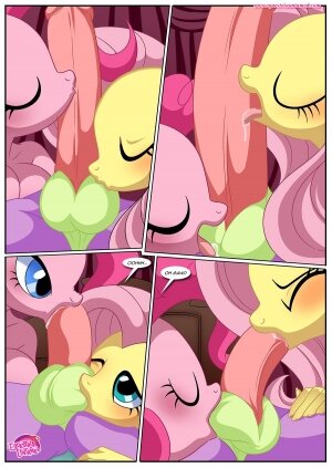 Spike's ultimate fantasy or the dragon king's harem - Page 32